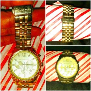 Mens Micheal Kors gold watch